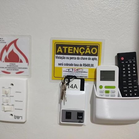 Kit Net Na Praia Grande Ubatuba 200 Metros Do Mar Bagian luar foto